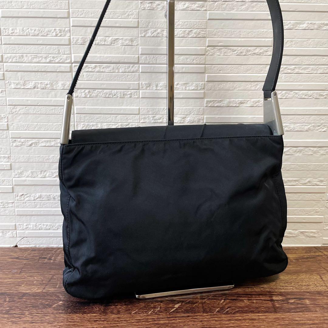 良品 プラダ ナイロン×レザー ワンショルダー バッグ フラップ ブラック.