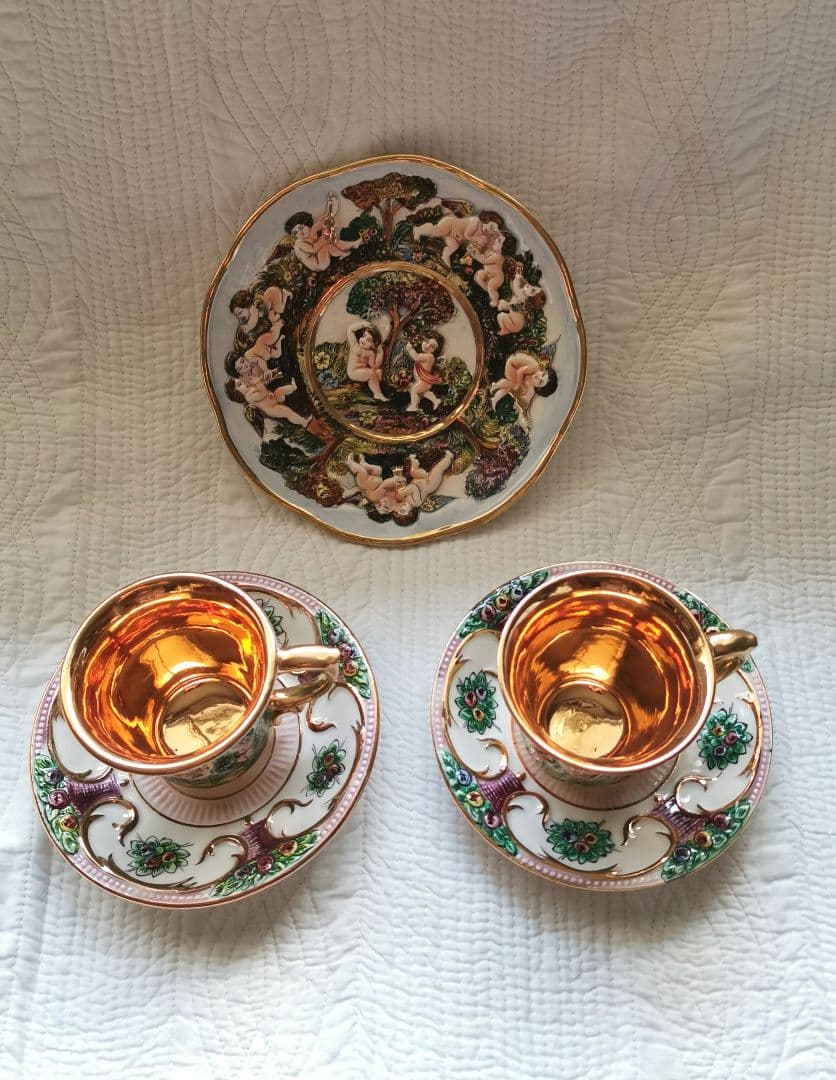 アンティーク カポディモンティ 手描手彩色 天使ティーカップ2客