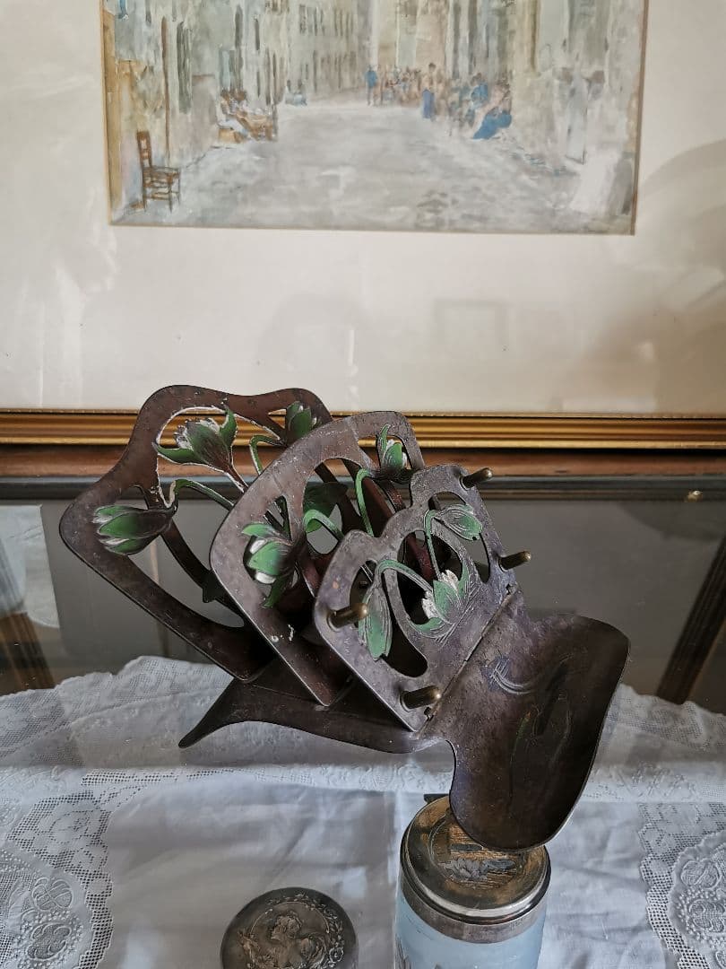 アンティークドイツ アールヌーヴォー ロータス 白水蓮レリーフ折畳