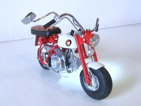 EBBRO (1/10) ホンダ Monkey Z50M