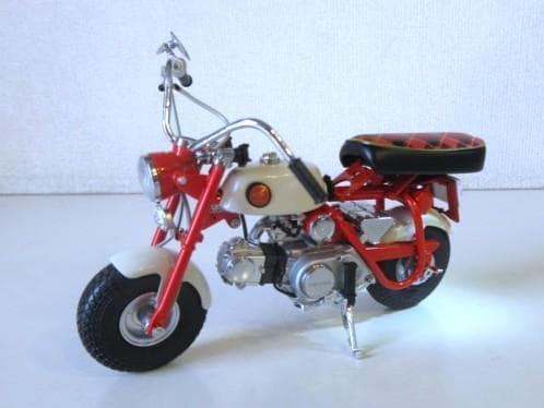 EBBRO (1/10) ホンダ Monkey Z50M