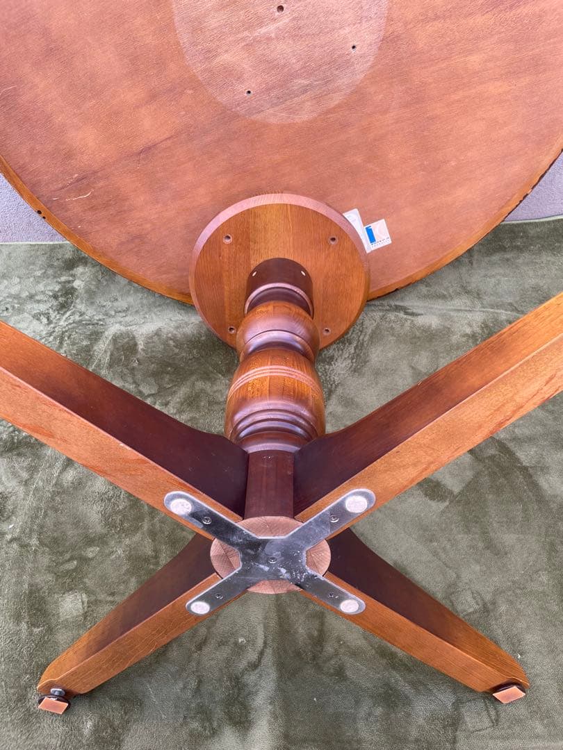 飛騨産業　キツツキマーク　コーヒーテーブル　円卓　ラウンドテーブル　RN