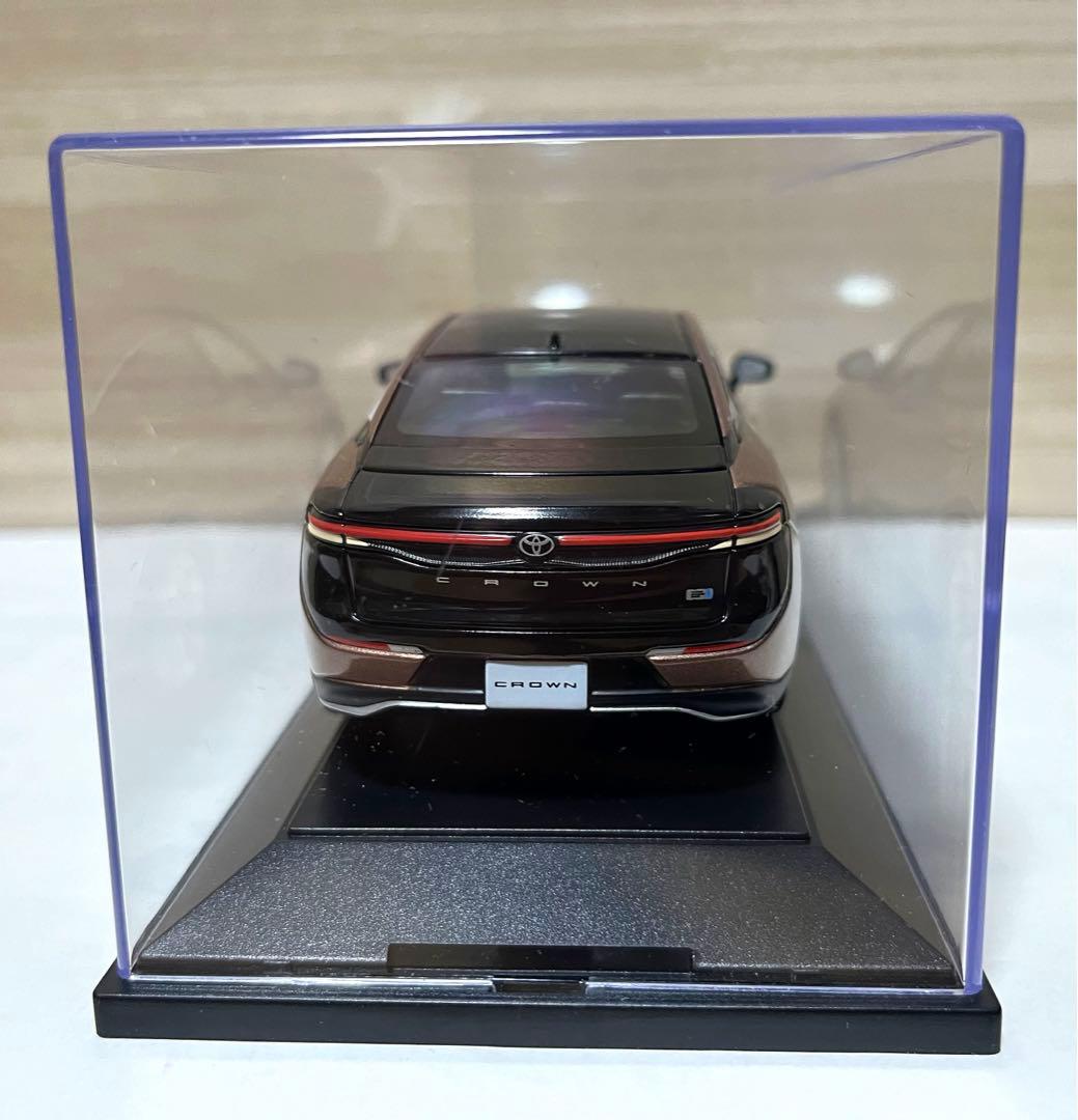トヨタ1/30 クラウン PHEV 2022 ブラック / プレシャスブロンズ