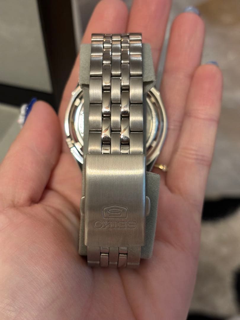 SEIKO5 機械式自動巻き　腕時計