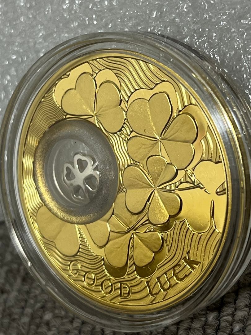 2013 ニウエ 幸運の四つ葉のクローバー チャーム入り 金メッキ 銀貨 コイン