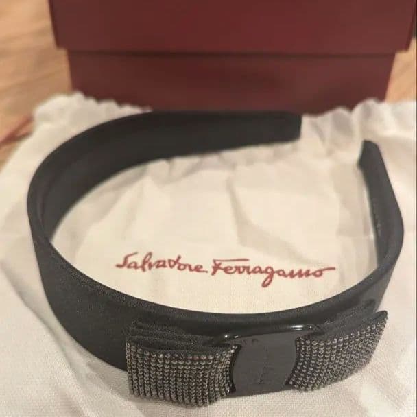 【美品】Salvatore Ferragamo カチューシャ