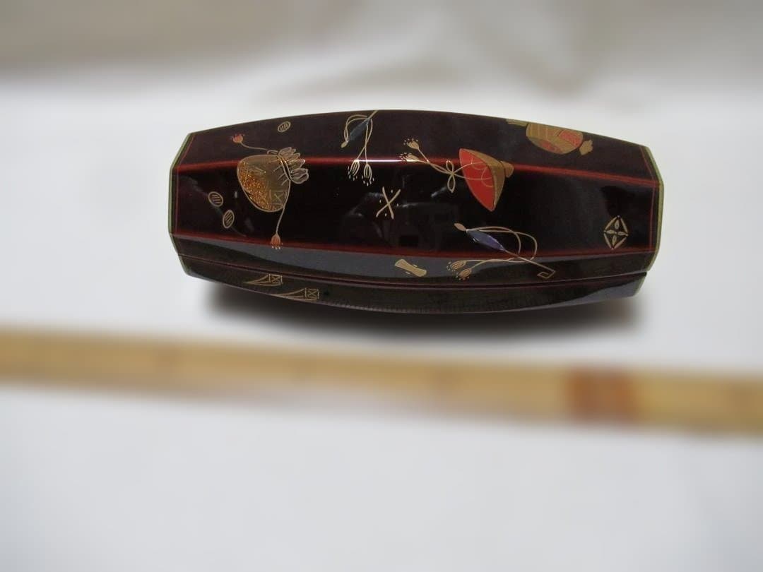 茶道具 宝尽蒔絵 ぶりぶり香合 一星造 共箱