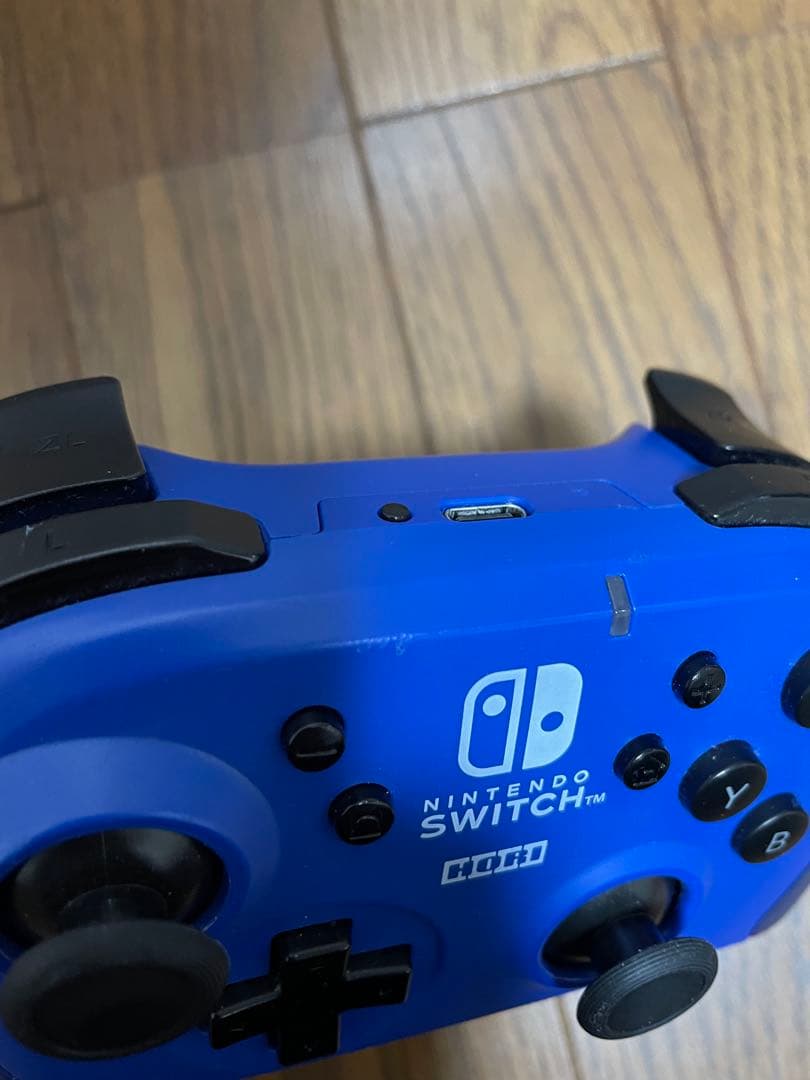 ニンテンドースイッチ本体 ホリパッド2個 充電グリップ microSD ケース