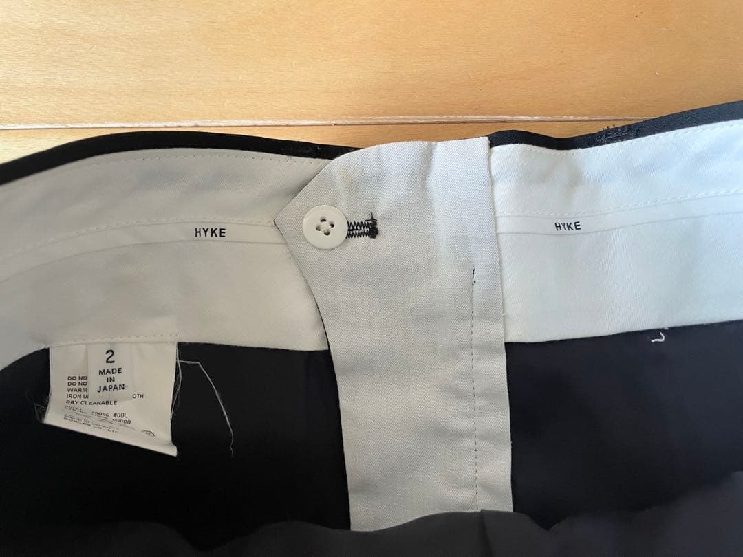 HIKE 黒 キャロットハーフパンツ