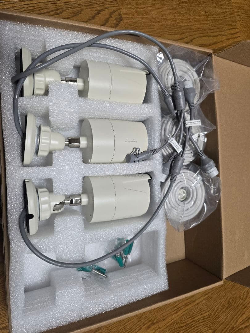 oossxx 防犯カメラ 500万画素 PoE 監視カメラ 電源不要 500万画素 家庭用POE防犯カメラ 双方向通話 AI人体検知 屋内外両用 E