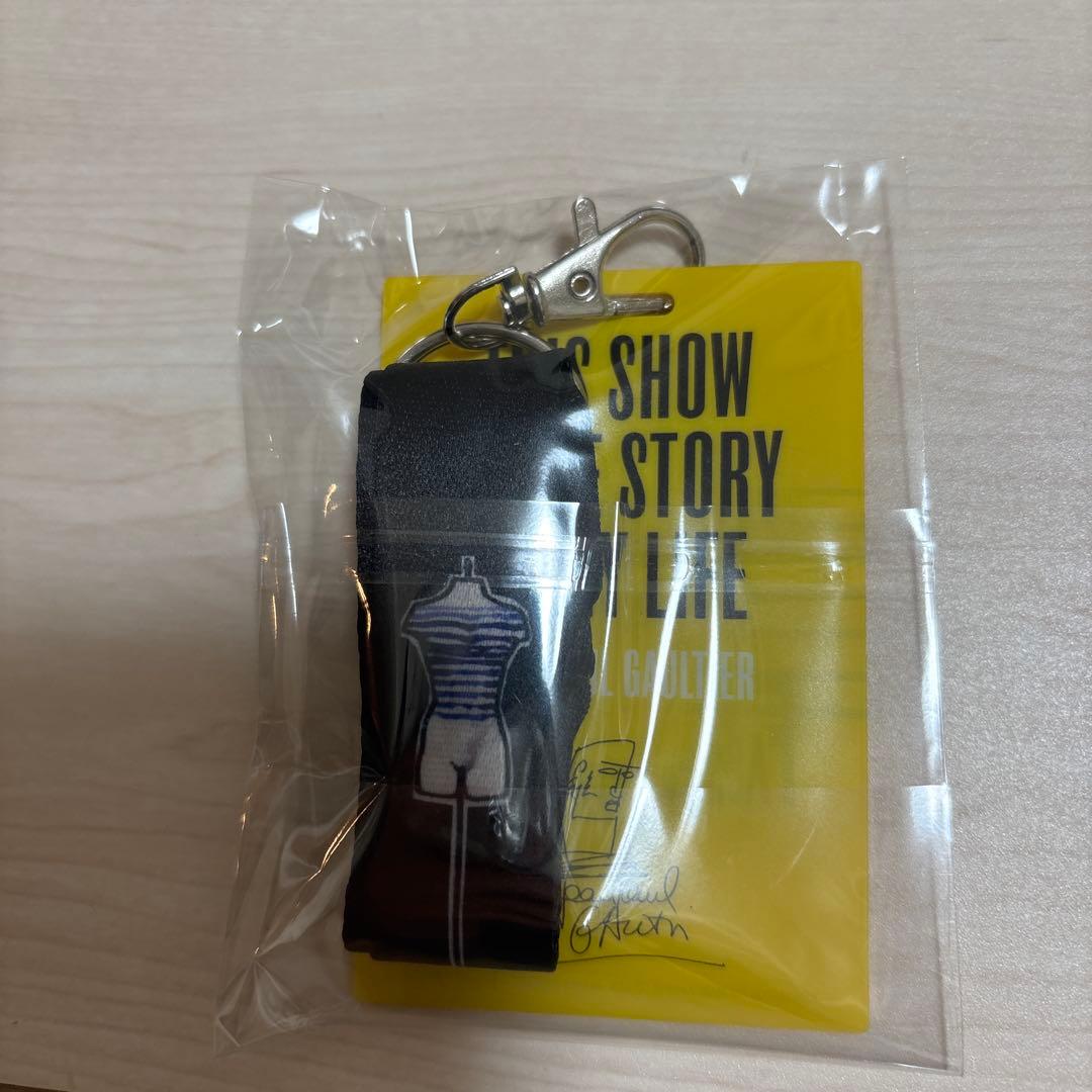 ジャンポールゴルチエ ファッションフリークショー2025 VIP ネック