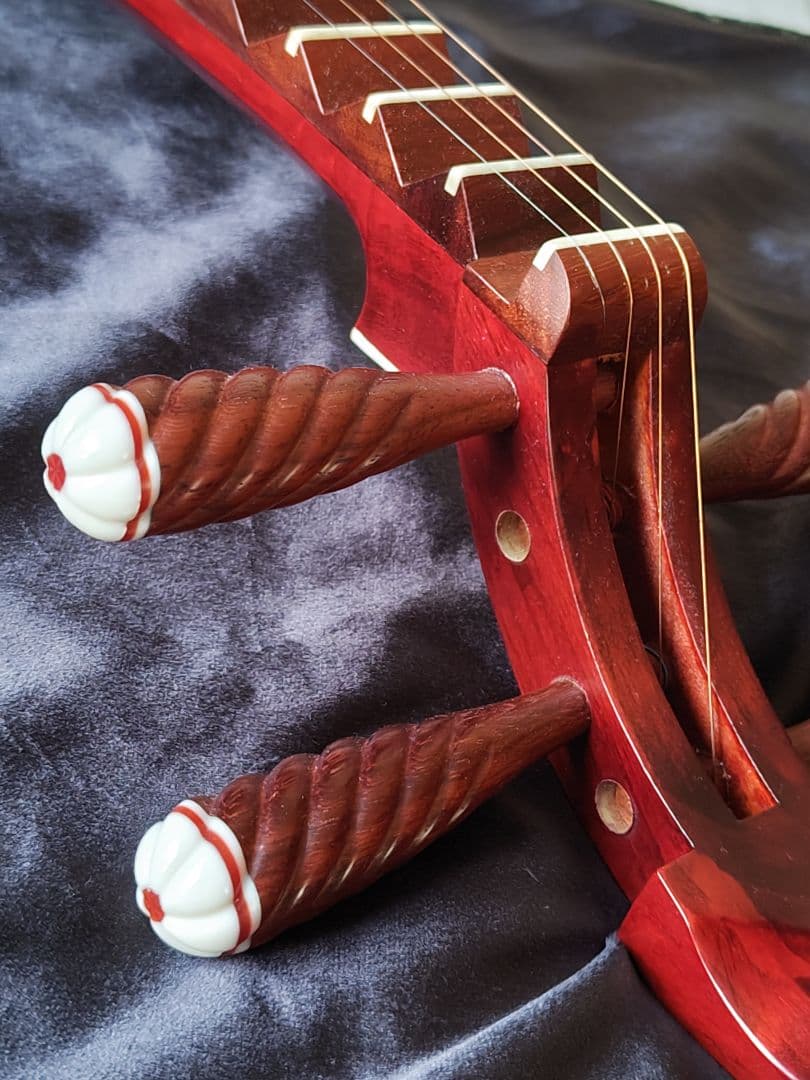 中国琵琶　４弦琵琶　収納袋・爪・固定テープ付き