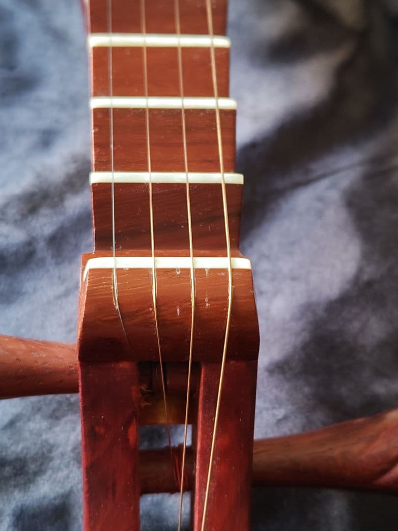 中国琵琶　４弦琵琶　収納袋・爪・固定テープ付き