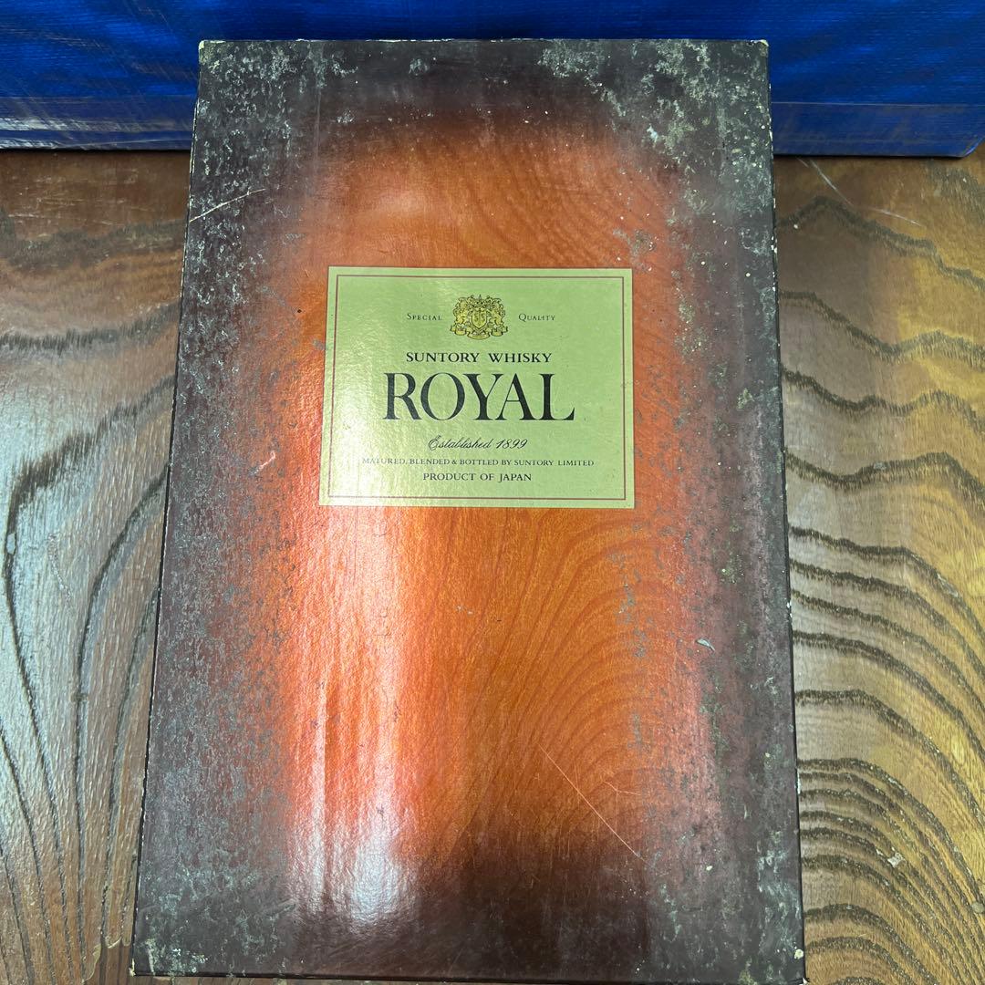 サントリーウイスキー ロイヤル 1000ml 専用）サントリーウイスキー ロイヤル 1000ml 専用）サントリー