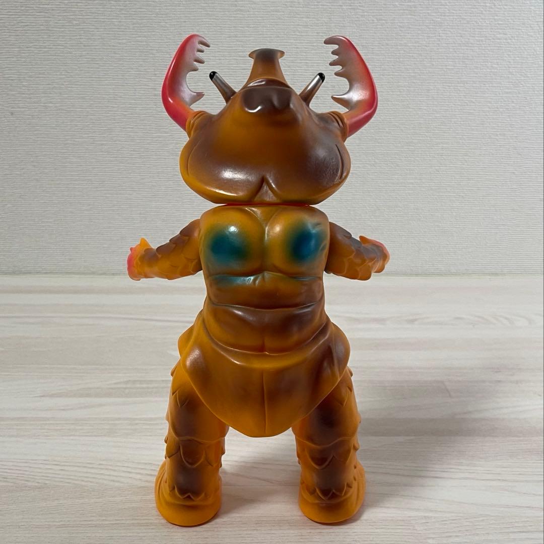 ウルトラマン ブルマァク ソフビ アントラー オレンジ