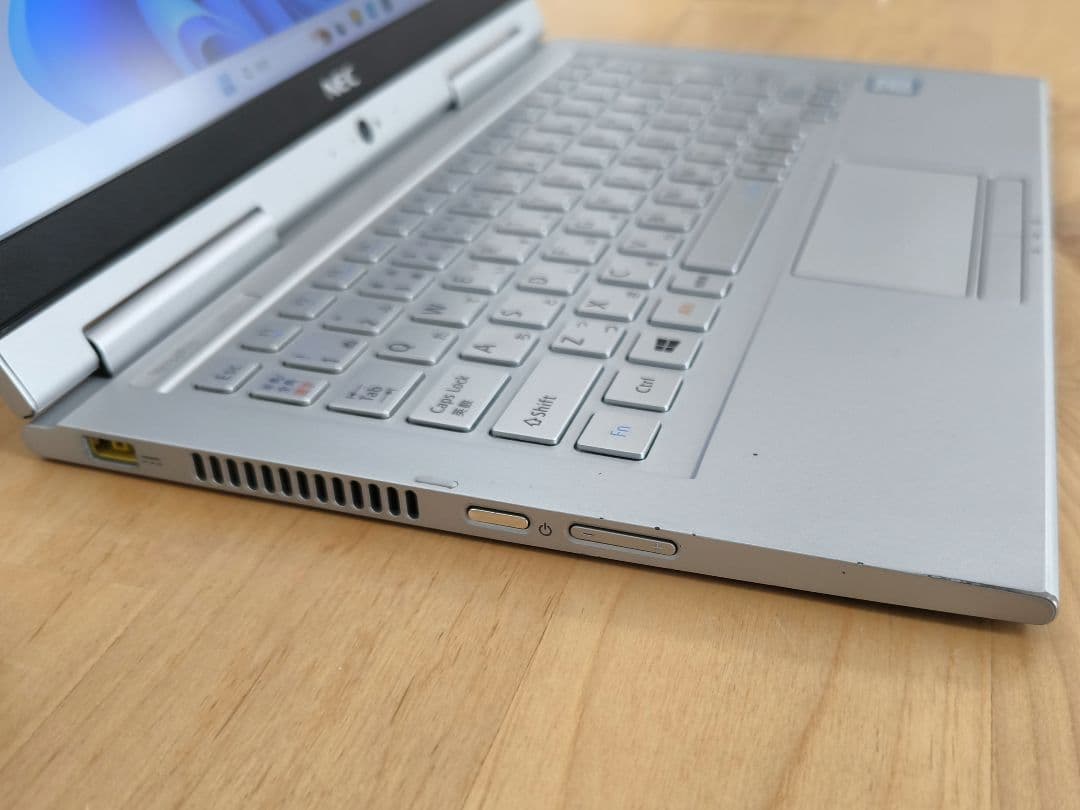 2in1ノートパソコン・タッチパネル｜Windows11・i5第8世代・カメラ付