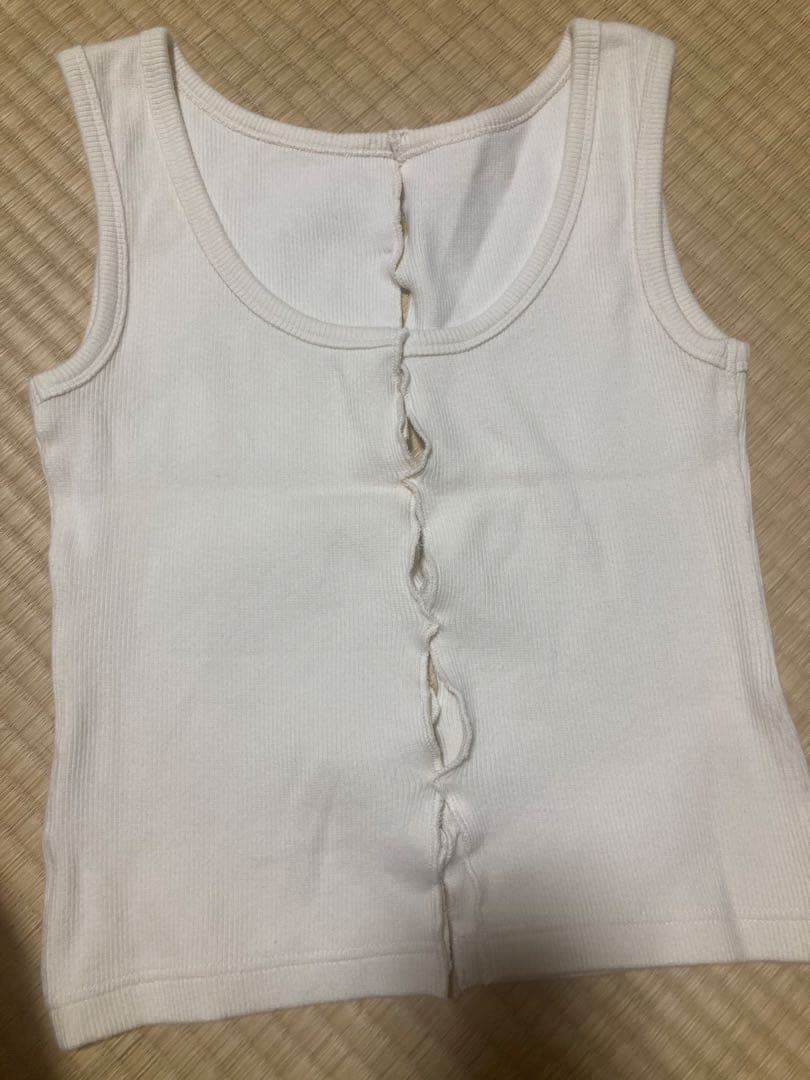 シシクイ　タンクトップ