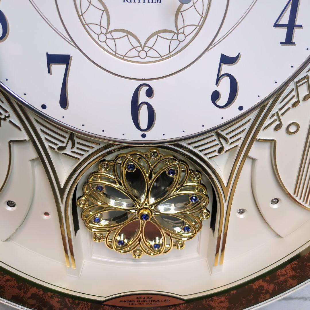 リズム掛け時計 スモールワールドノエルNS　8MN407RH23　からくり時計