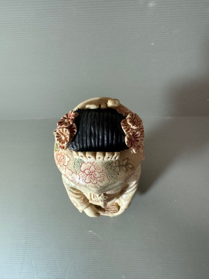 2920 古美術品 細密彫刻女性像 置物 細密細工 骨董