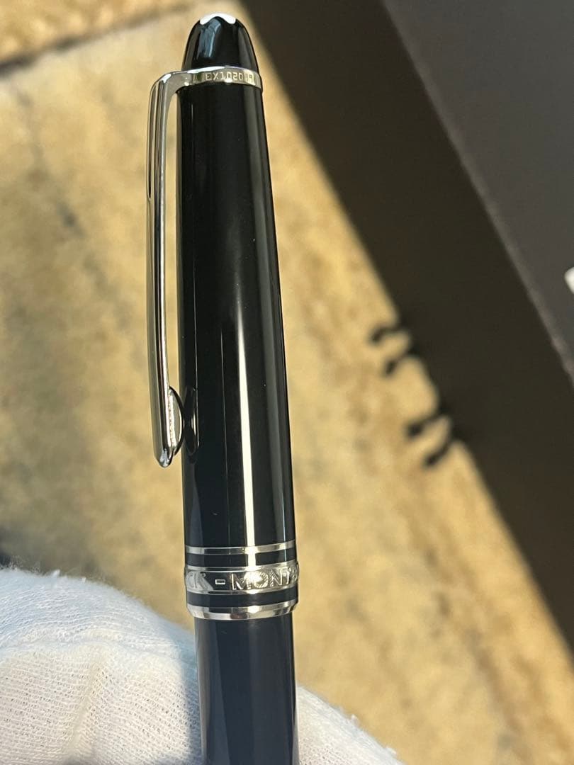 MONT BLANC ブラックボールペン えでぃーまーひー様 専用