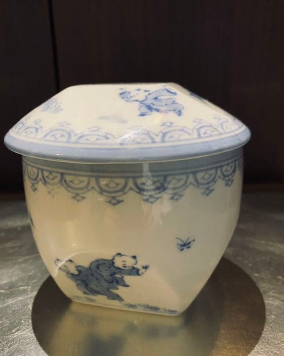 平戸焼　献上唐子蓋物　キャンディボックス　古美術　骨董