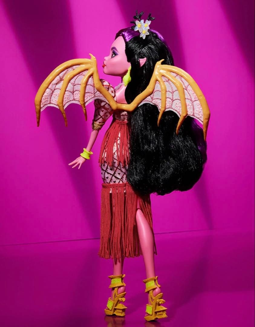 日本未発売　モンスターハイ　ドール　Monster high デザイナーシリーズ