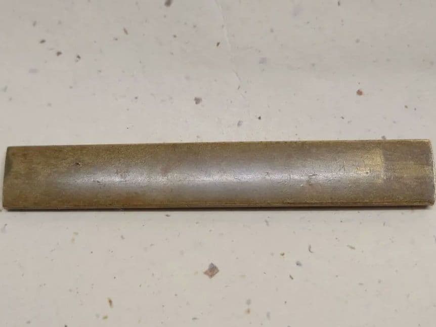 小柄袋、真鍮地に鮎図