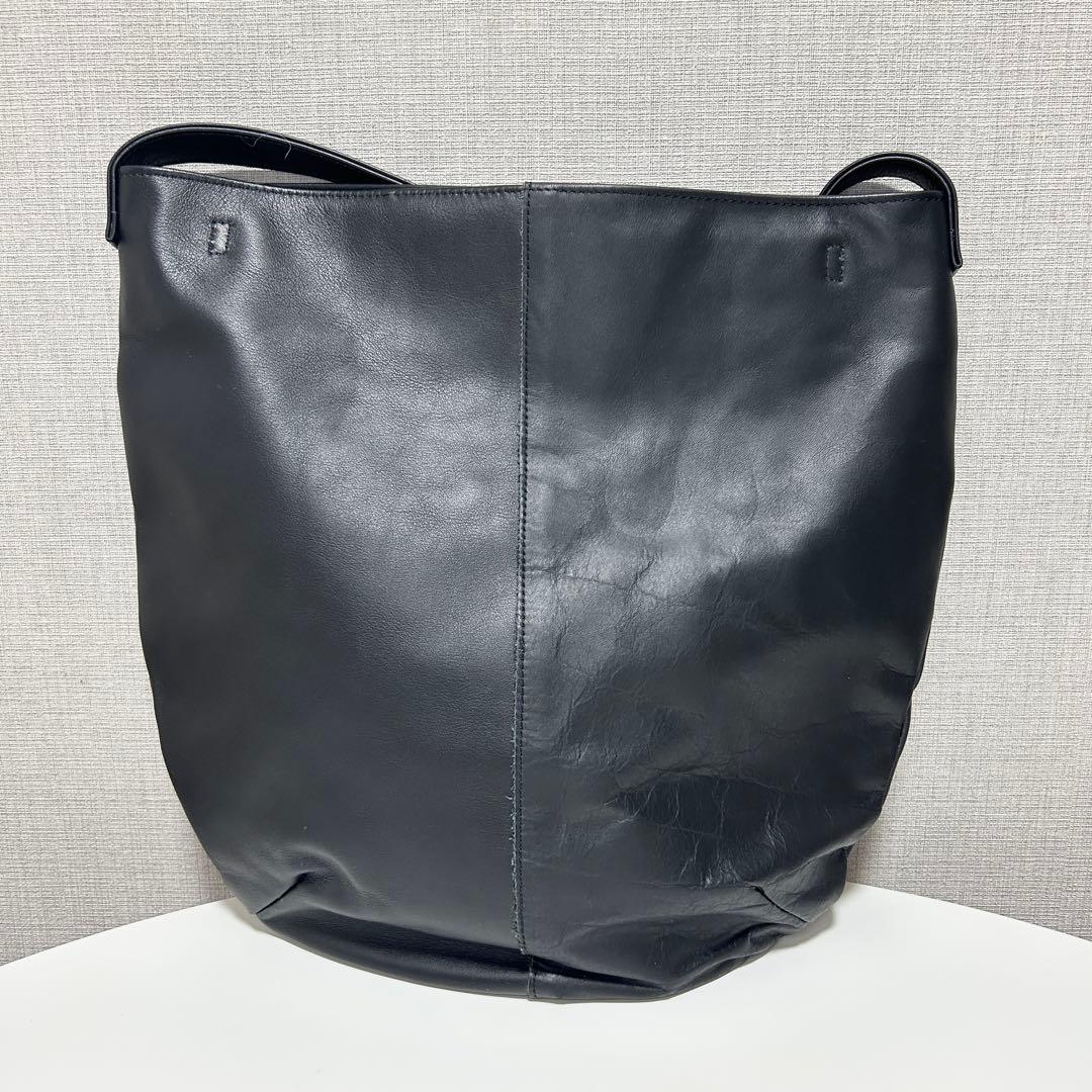 KURASHI&Trips本革トート黒A4可軽量肩掛け36cm美品人気定番