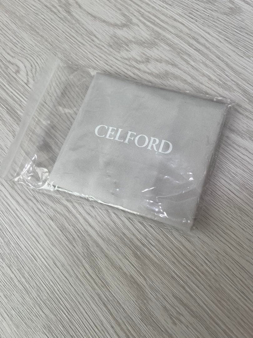 の【新品未使用】CELFORD ビジューツイストバックルショルダーバッグ