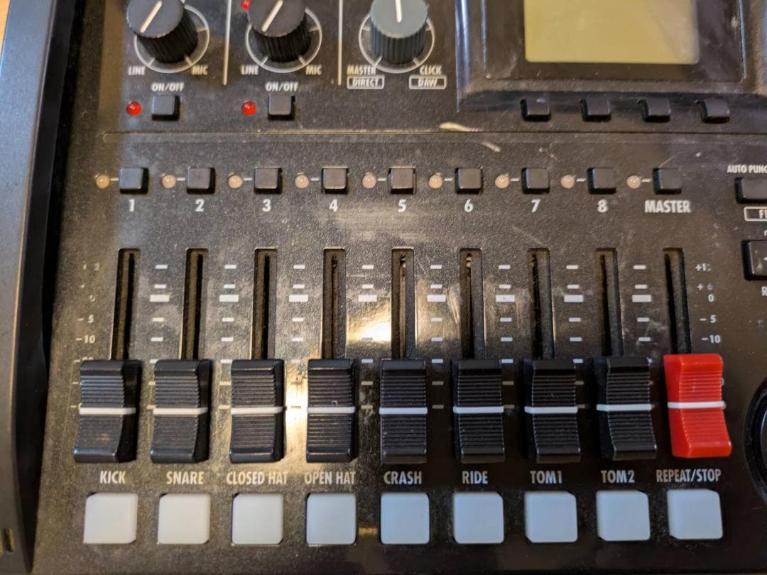 ZOOM R8 MTR マルチトラックレコーダー