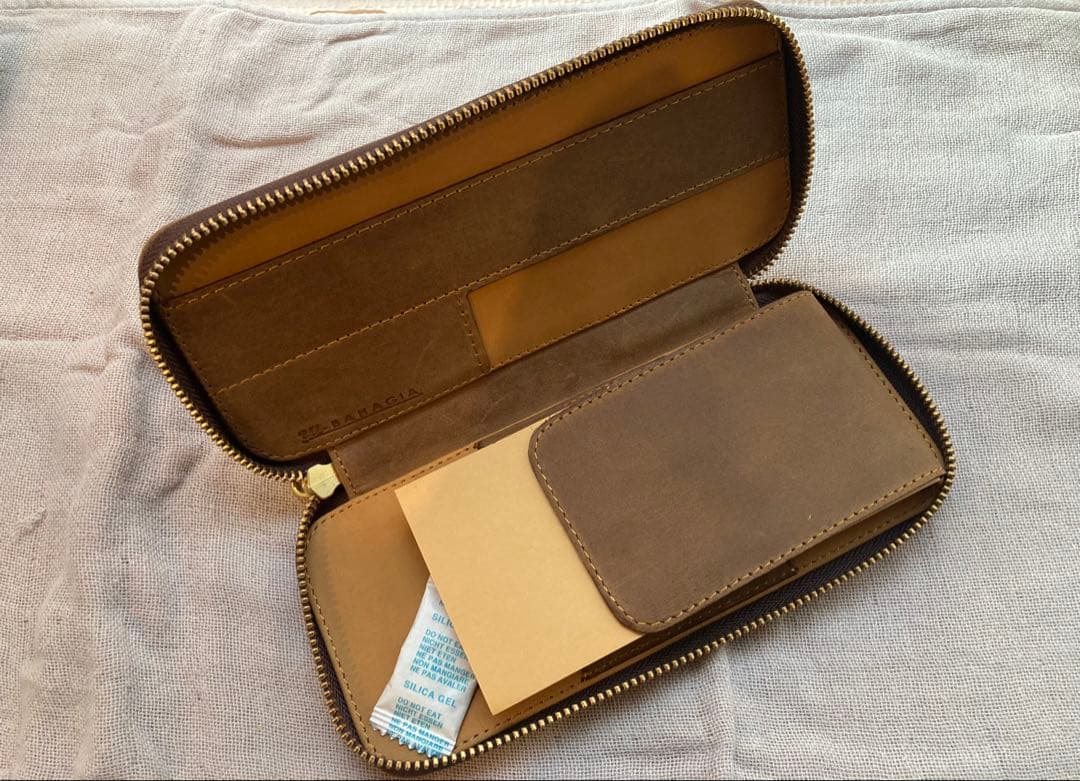 【新品未使用】バハギア　ペンケース　クレイジーホース　オリーブブラウン