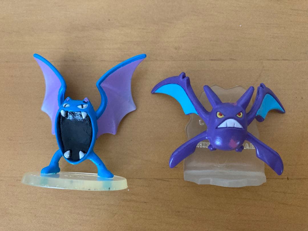 モンコレ ポケモンフィギュア ゴルバット クロバット - メルカリ