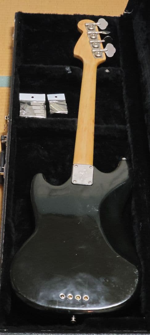432 Fender Mustang Bass 1975年 - メルカリ