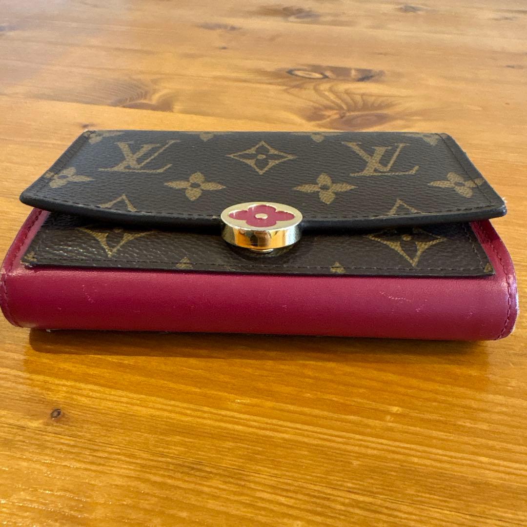 ルイヴィトン 折財布 モノグラム ポルトフォイユ フロール コンパクト