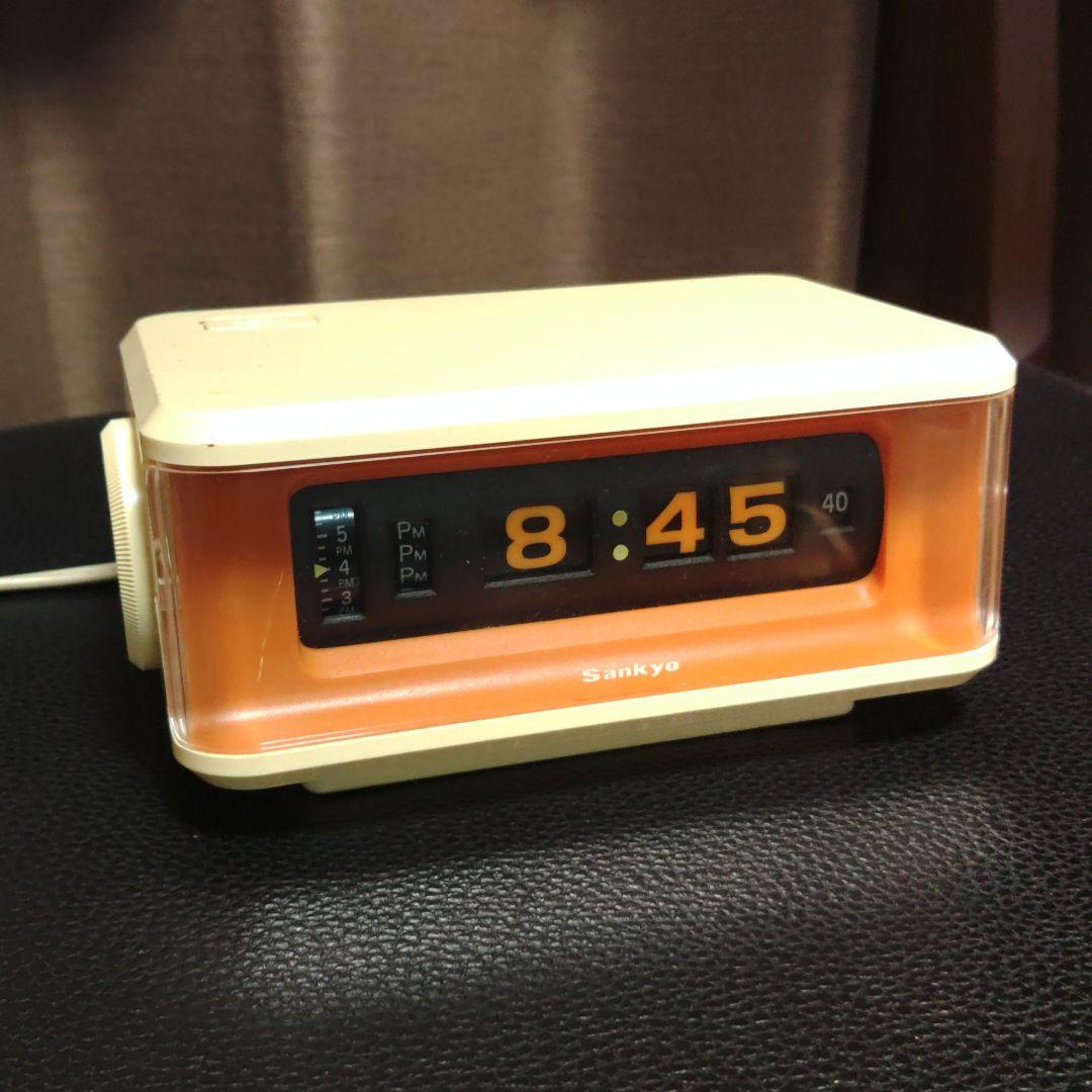 SEIKOパタパタ目覚まし時計 サービス付き 乾電池式オレンジ昭和レトロ