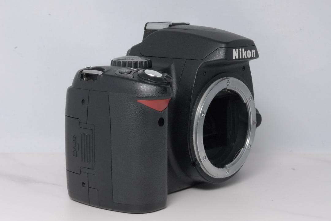 Nikon D40x ボディ 本体 おまけ多数 - デジタルカメラ最 安値