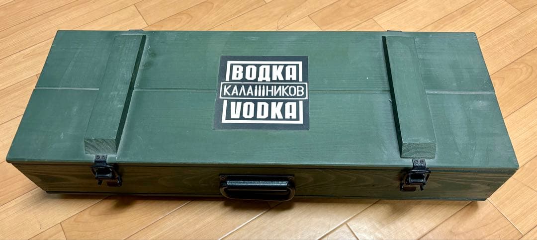 KALASHNIKOV カラシニコフ ウォッカ 1000ml Amazon.co.jp: カラシニコフ ウォッカ 700ml : 食品・飲料・お酒