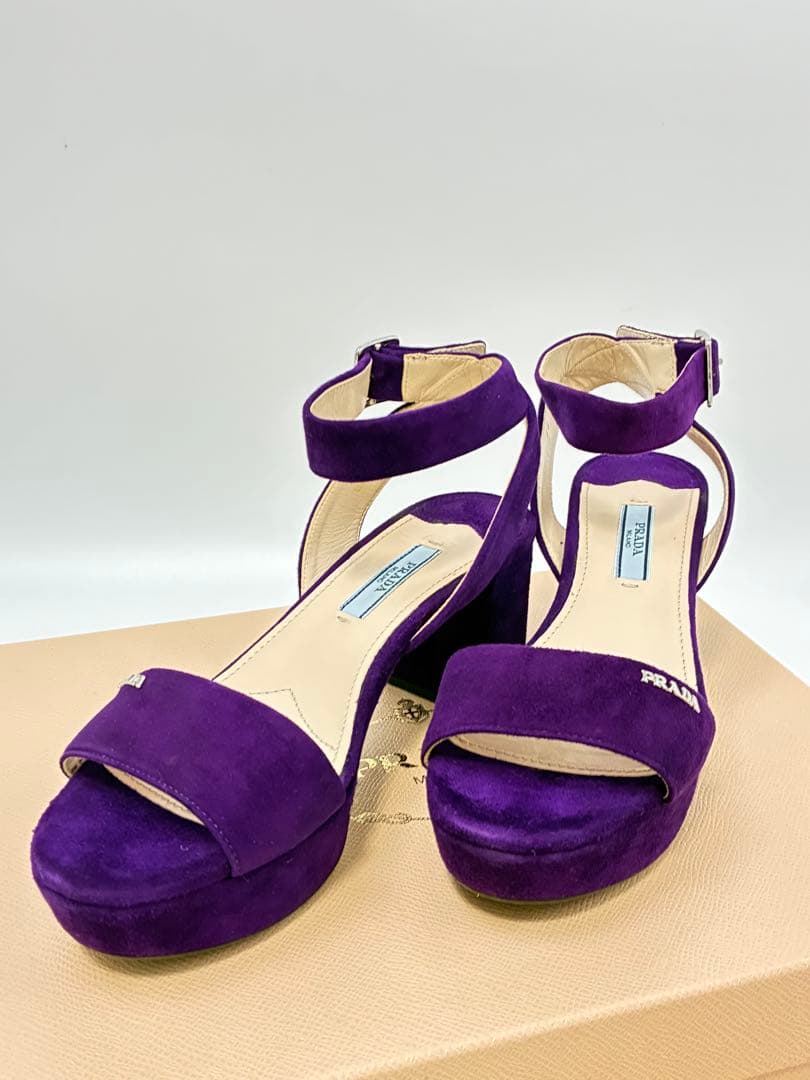 箱つき美品✨PRADA スウェードサンダルロゴ　チャンキーヒール　36 パープル
