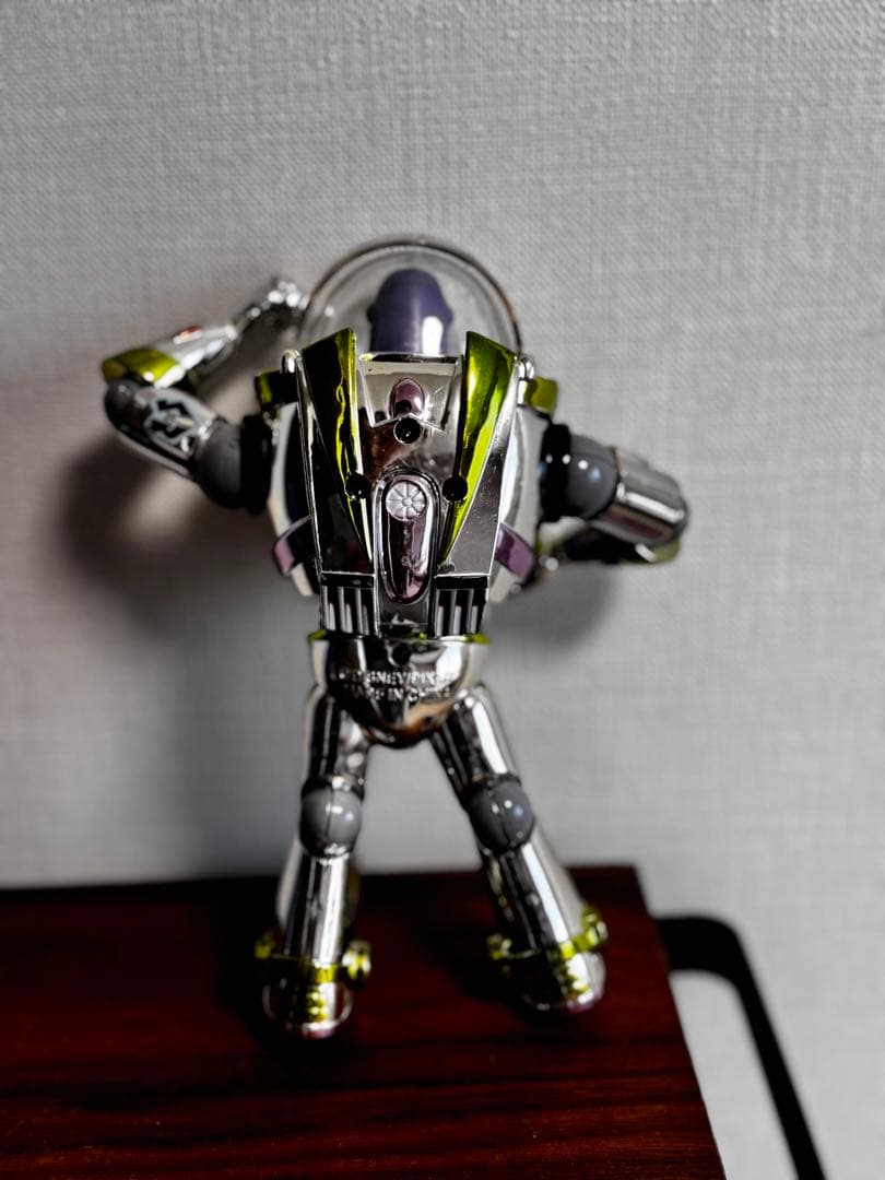 バズ・ライトイヤー 可動式フィギュア 約19㎝