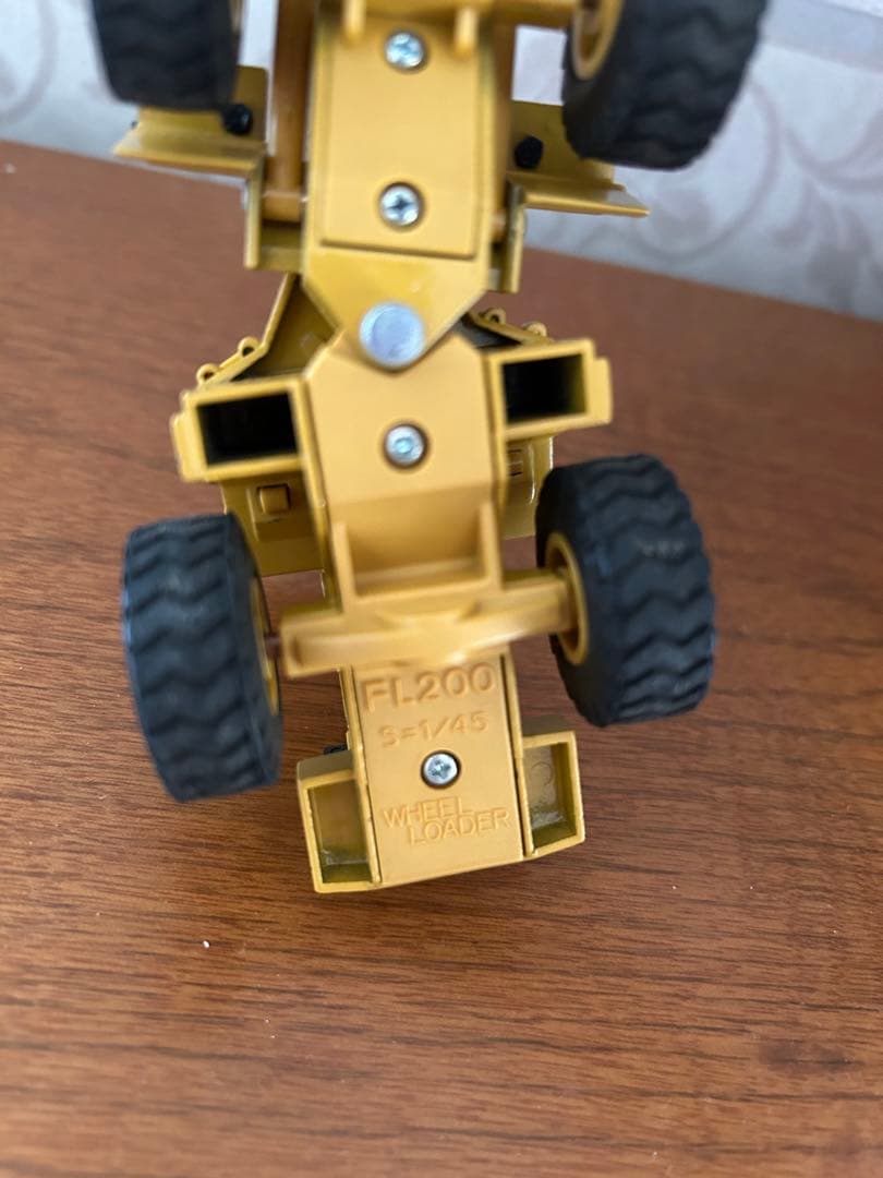 古河機械金属ホイールローダーFL200-I新品 ミニチュア
