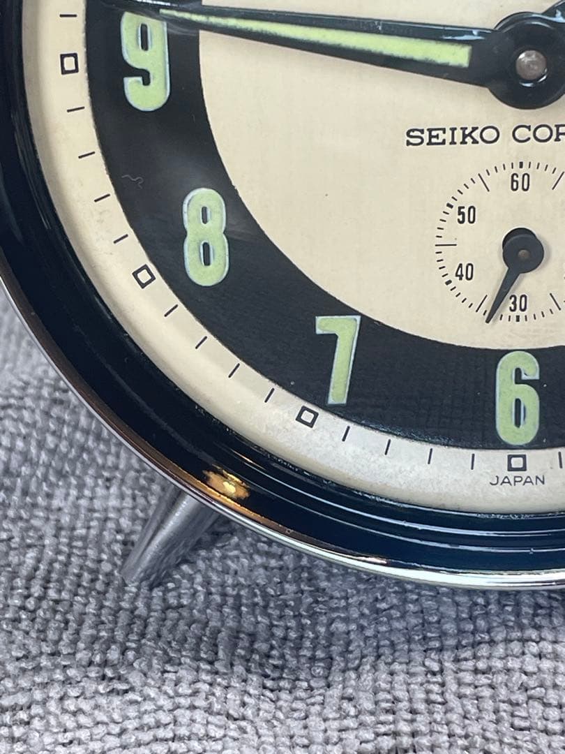 SEIKO CORONA 古くて重い目覚まし時計 Black と Beige 箱の通販はau