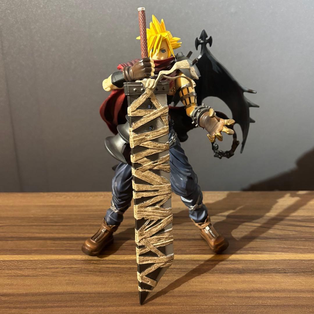 キングダムハーツ ff7 クラウド プレイアーツ フィギュア キングダム