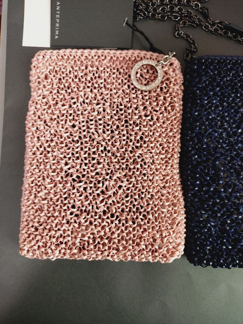 ☆未使用最終価格☆アンテプリマヴィアッジャトーレショルダーバッグピンクorブルー