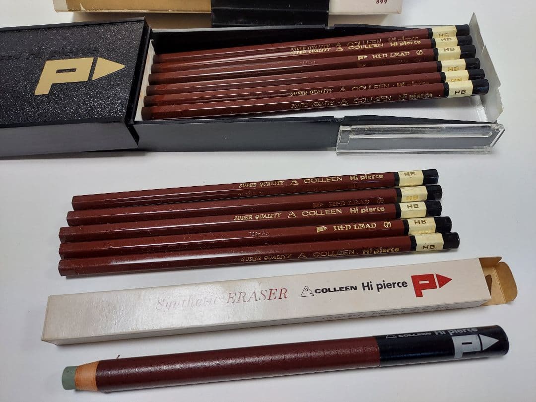 か*む様 昭和レトロ鉛筆、COLLEEN Hi pierce 鉛筆と三菱鉛筆廃盤