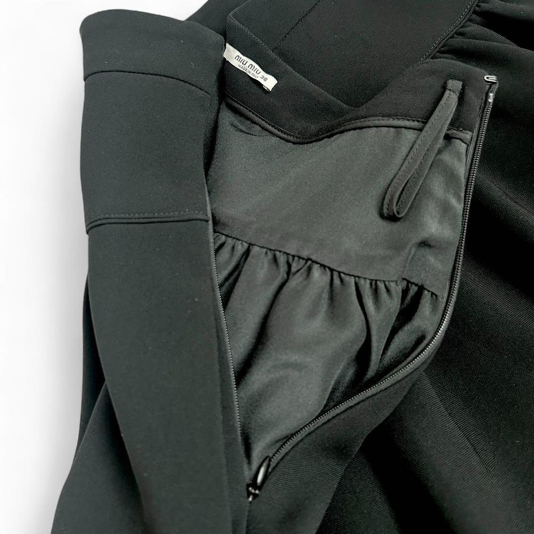 【美品】ミュウミュウ　miu miu フレアスカート　黒　ブラック　38