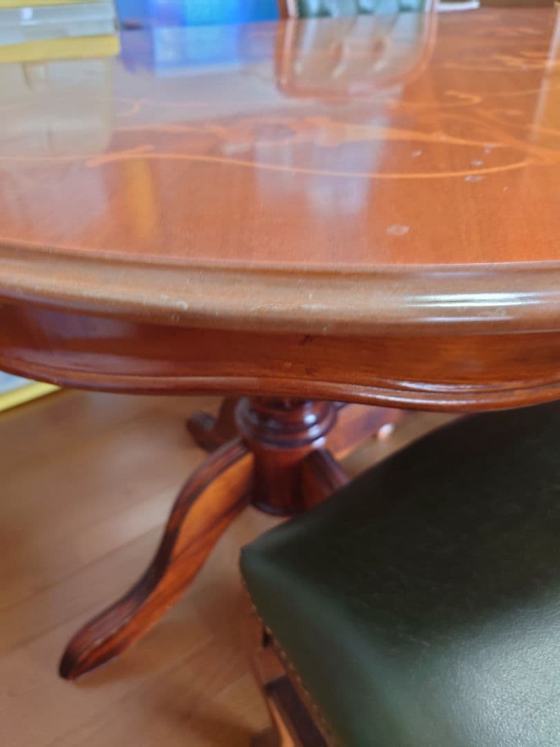 【モンチッチ】ダイニングテーブル　イタリア製