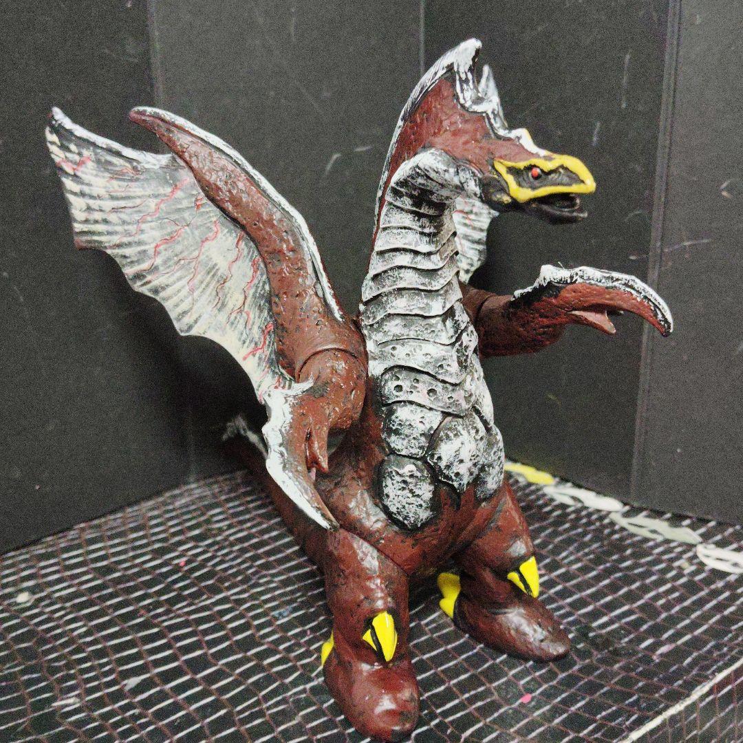 大特価ウルトラ怪獣旧型絶版ゴルザ、メルバ2体セット（リアルモデル）