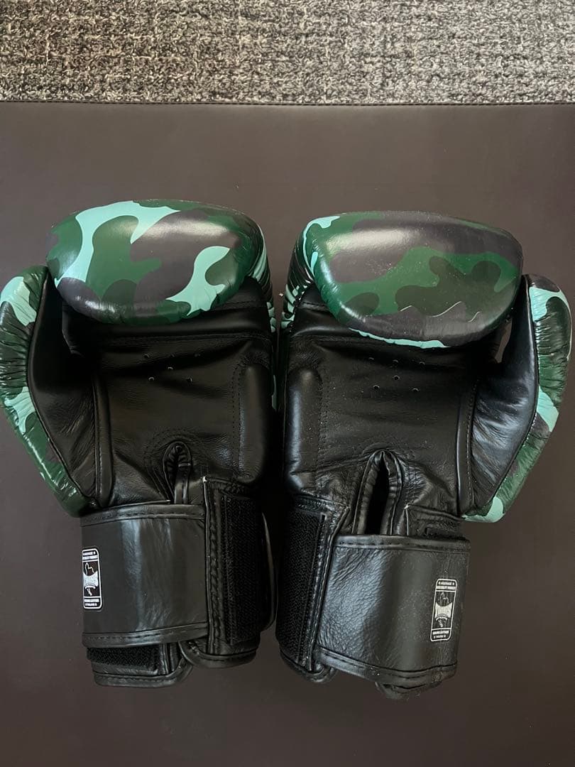 TWINS SPECIAL ボクシンググローブ 14oz 迷彩柄 本革