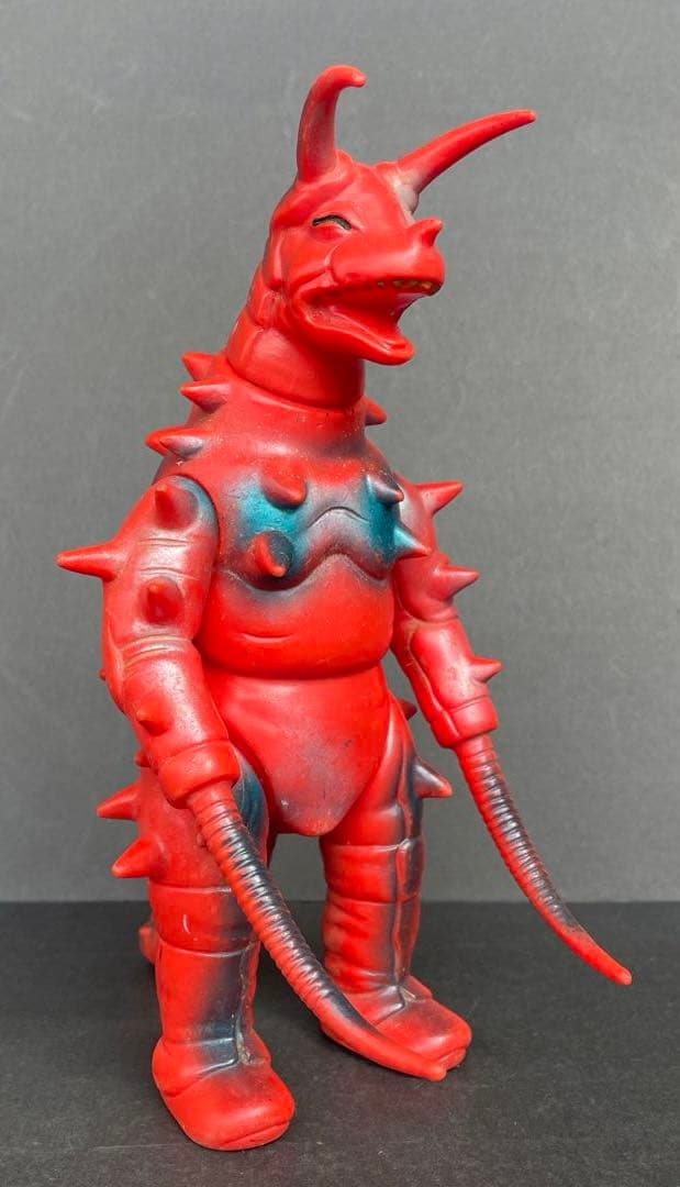 ブルマァク　 グドン　帰ってきたウルトラマン　公開当時品　 尻尾破損あり ブルマァク グドン 帰ってきたウルトラマン 公開当時品 尻尾破損あり