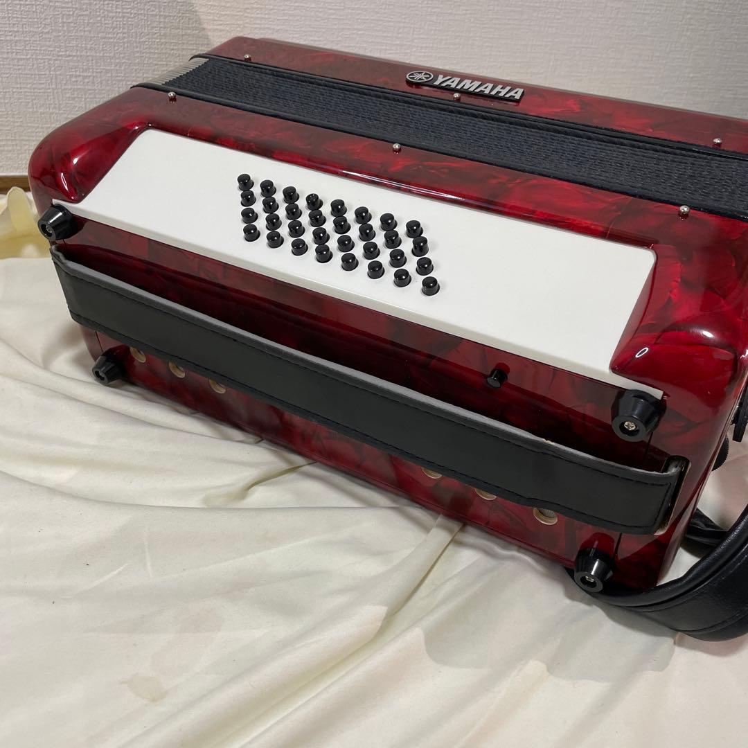 美品 YAMAHA YA-32A アコーディオン 元箱付属 32ベース 32鍵盤 - メルカリ